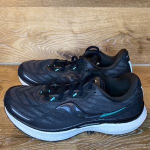 Saucony Triumph 19 Size 9.5